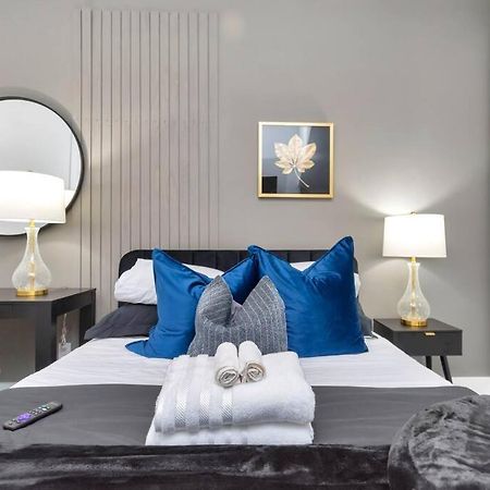 The Suite Spot! Downtown Skyline Views! Sleeps 12 Houston Exterior foto