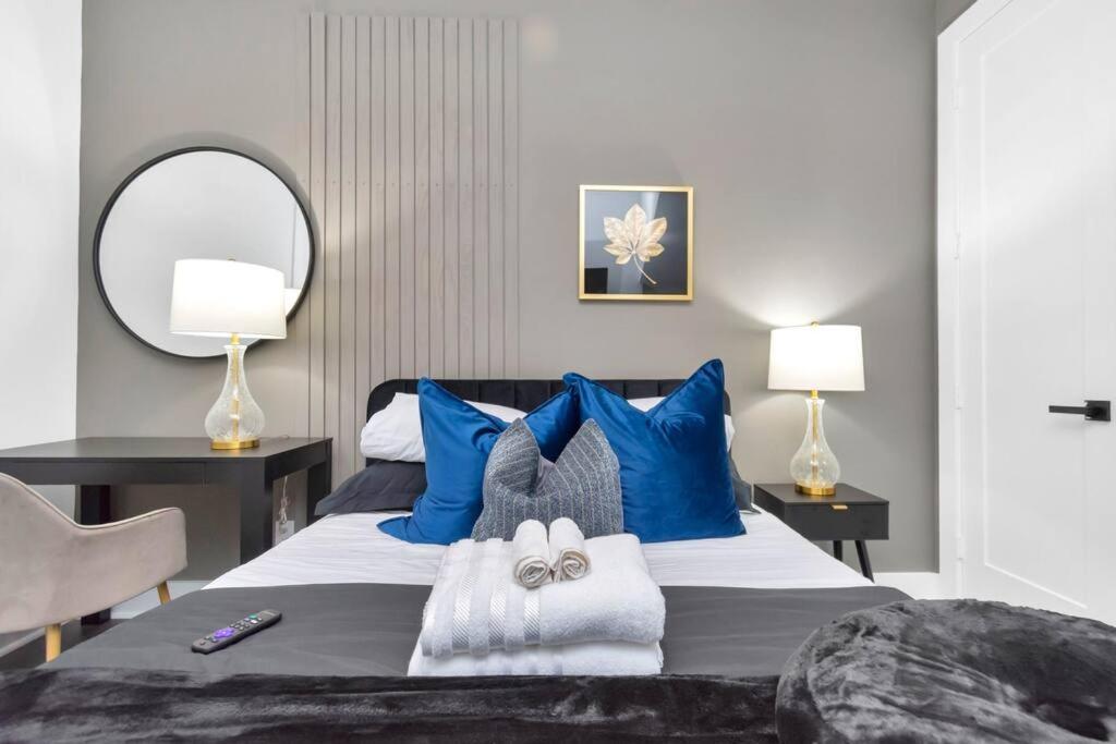 The Suite Spot! Downtown Skyline Views! Sleeps 12 Houston Exterior foto