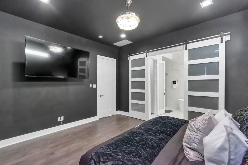 The Suite Spot! Downtown Skyline Views! Sleeps 12 Houston Exterior foto